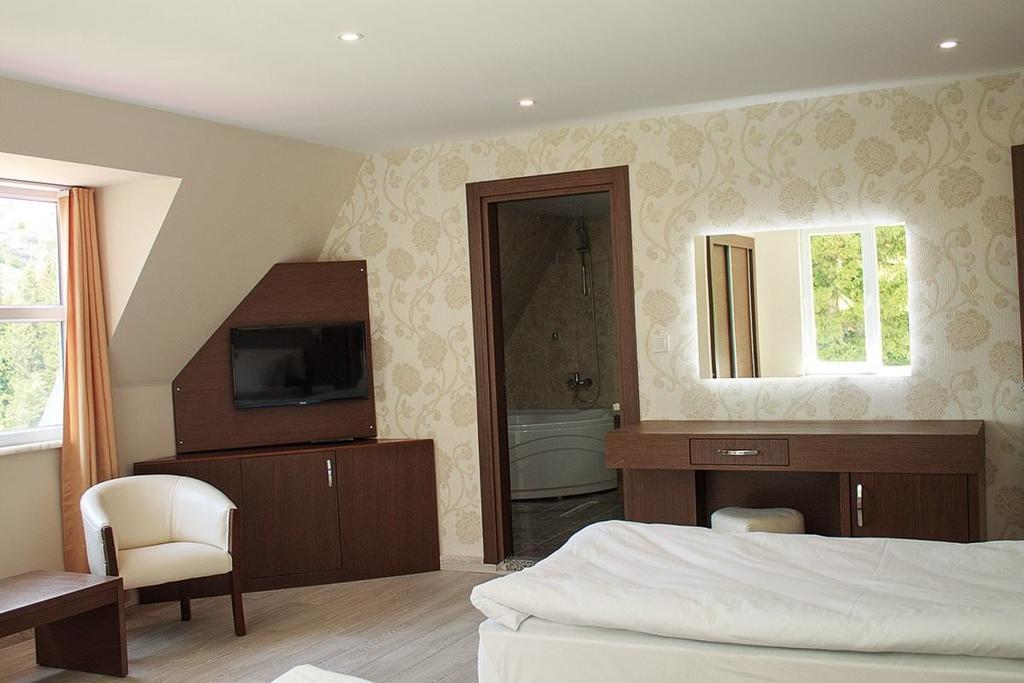Hotel Green Valley Savsat Habitación foto